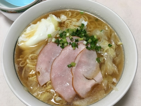 キャベツとハム卵のインスタント醤油ラーメン♡